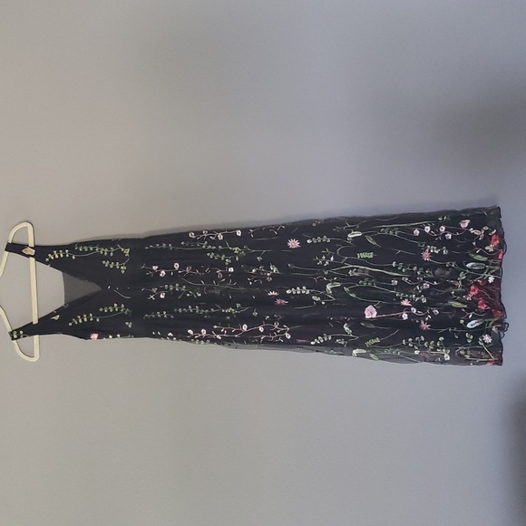 Luxedo Forever Lovable Black Floral Maxi Dress - Picture 10 of 12
